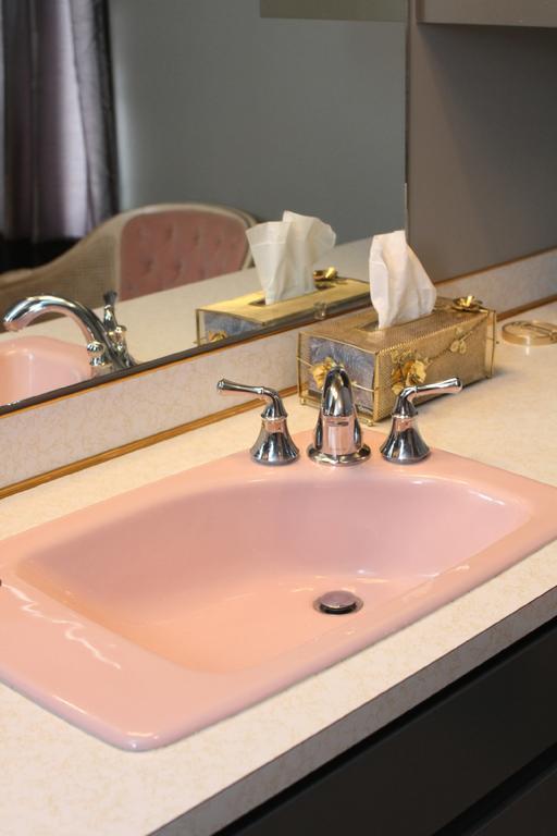 Lux Rooms Wallace Rum bild